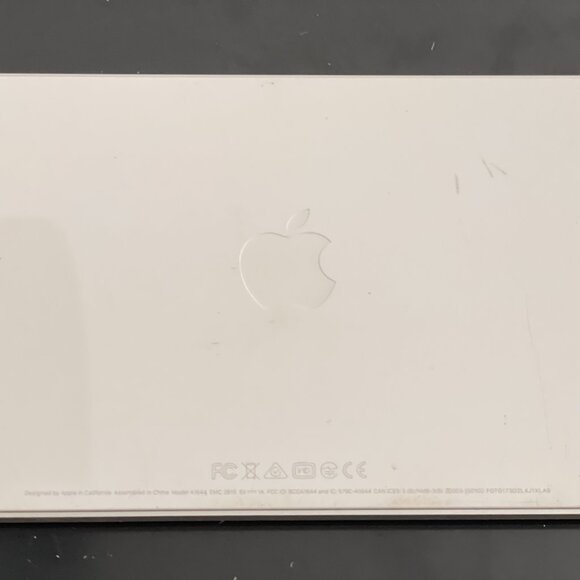 Apple Magic Keyboard - 2nd generation - Bluetooth Wireless - A1644 - Picture 9 of 9